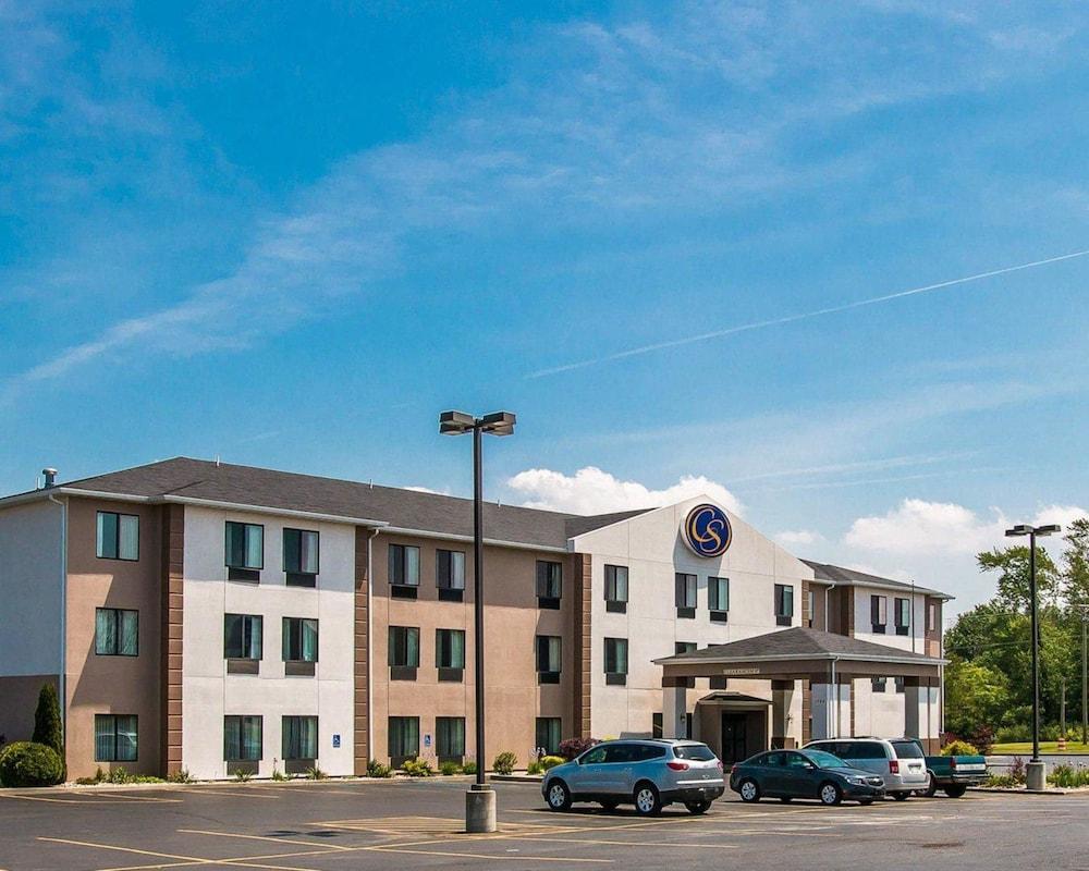 Comfort Suites South Haven Near I-96 Екстер'єр фото