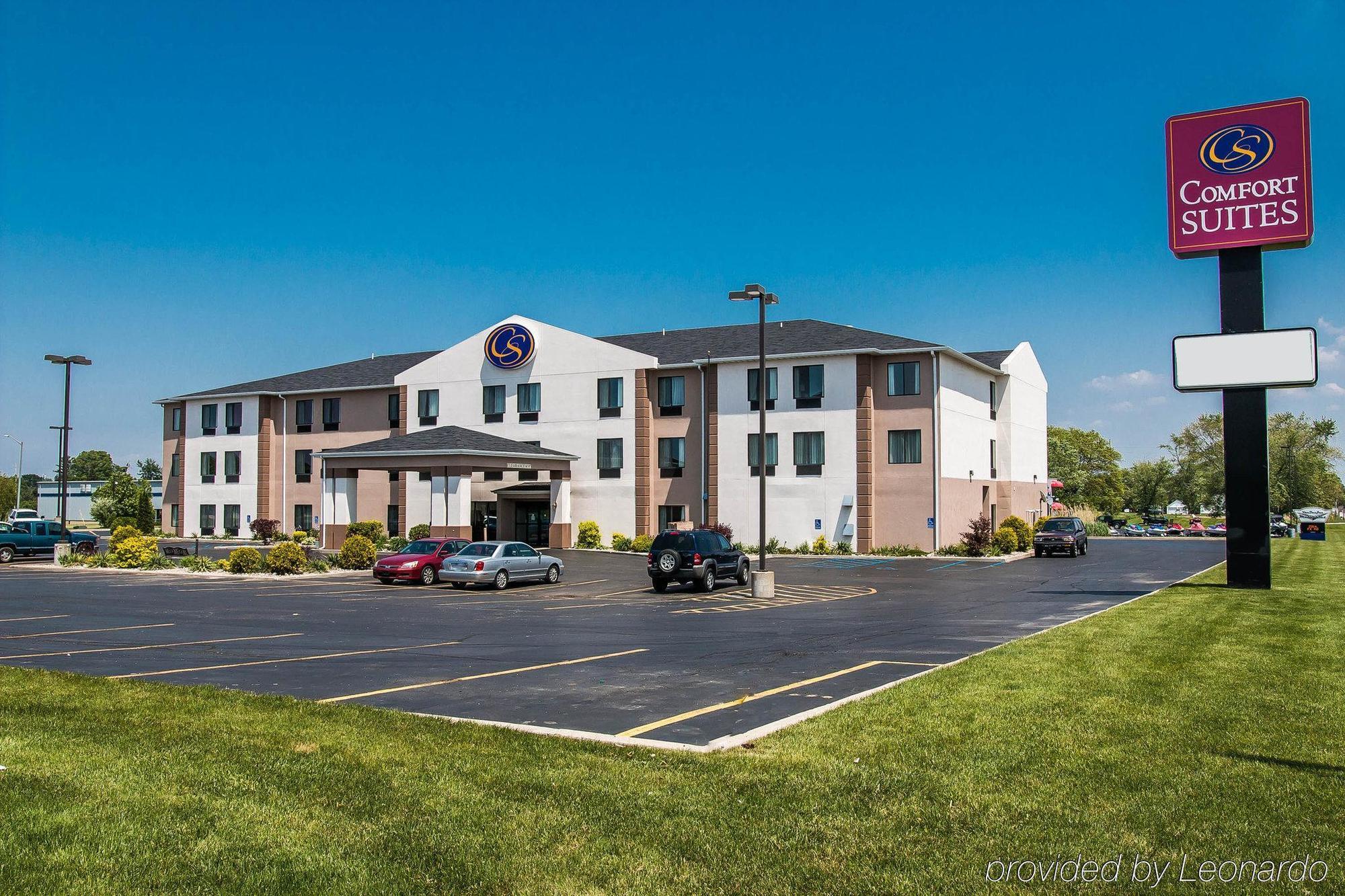 Comfort Suites South Haven Near I-96 Екстер'єр фото