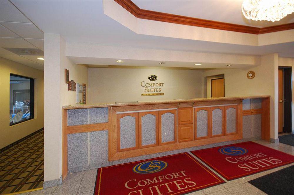 Comfort Suites South Haven Near I-96 Екстер'єр фото